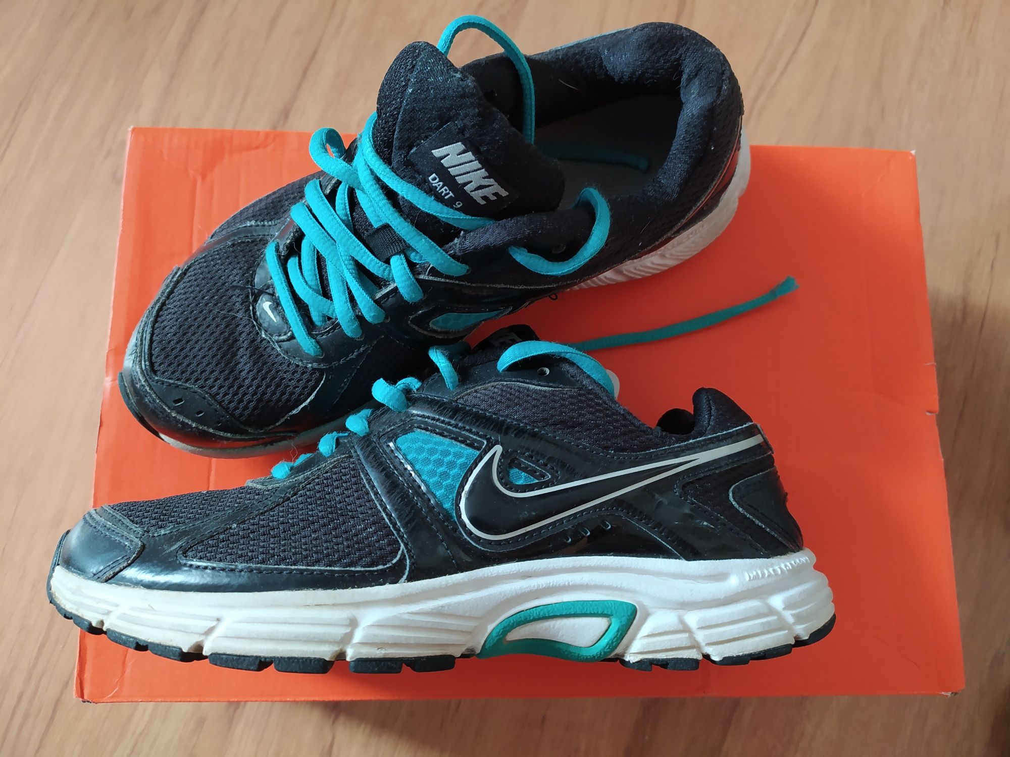 Buty Nike jak nowe rozm. 37,5