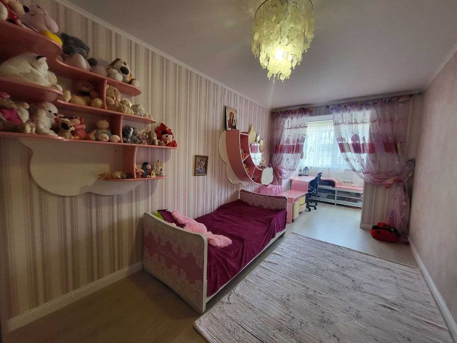Продам 3-х кімнатну квартиру з якісним ремонтом на Семена Палія