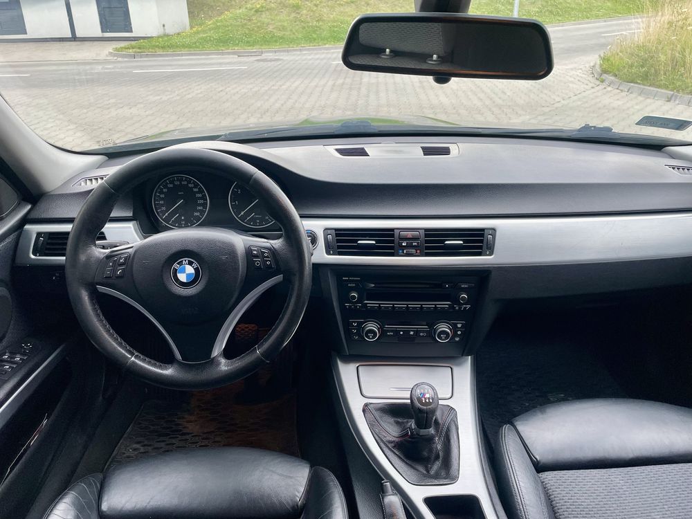 BMW Seria 3 E90 3.0 Benzyna Lift Sedan M-Pakiet