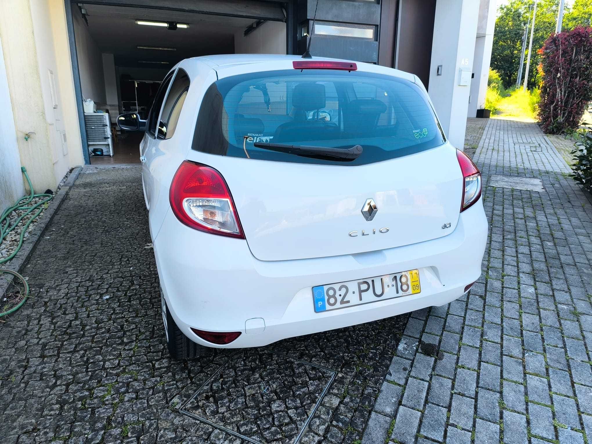 Vendo Renault clio 1.5 dci.