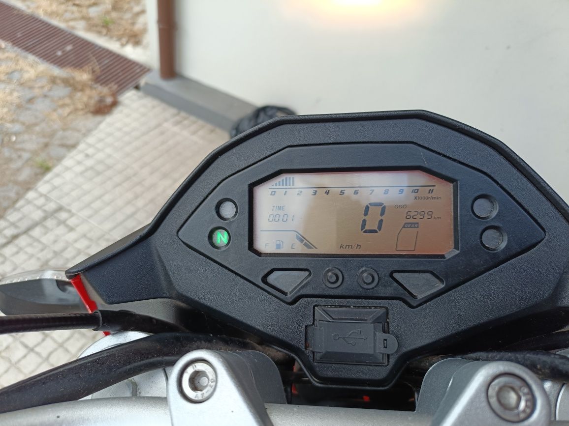 Vendo moto 125cc