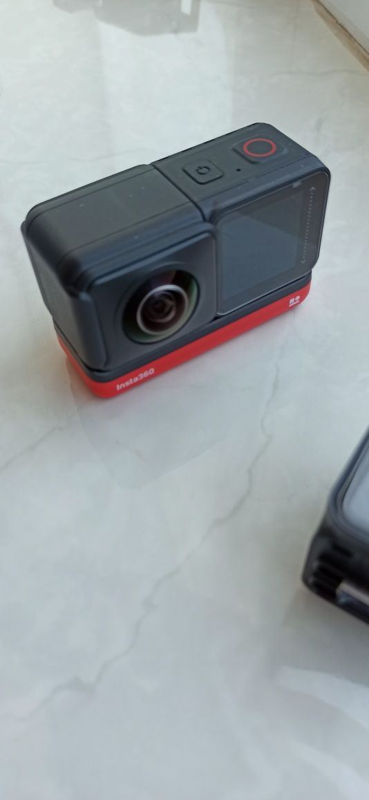 Камера insta 360 ONE R, twin edition, стан нової
