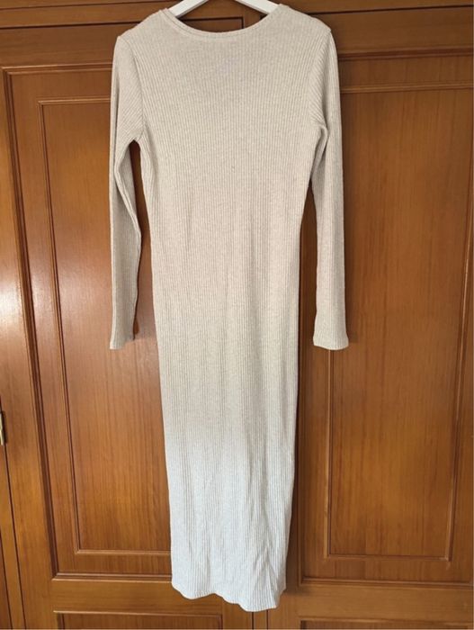 Vestido malha bege zara
