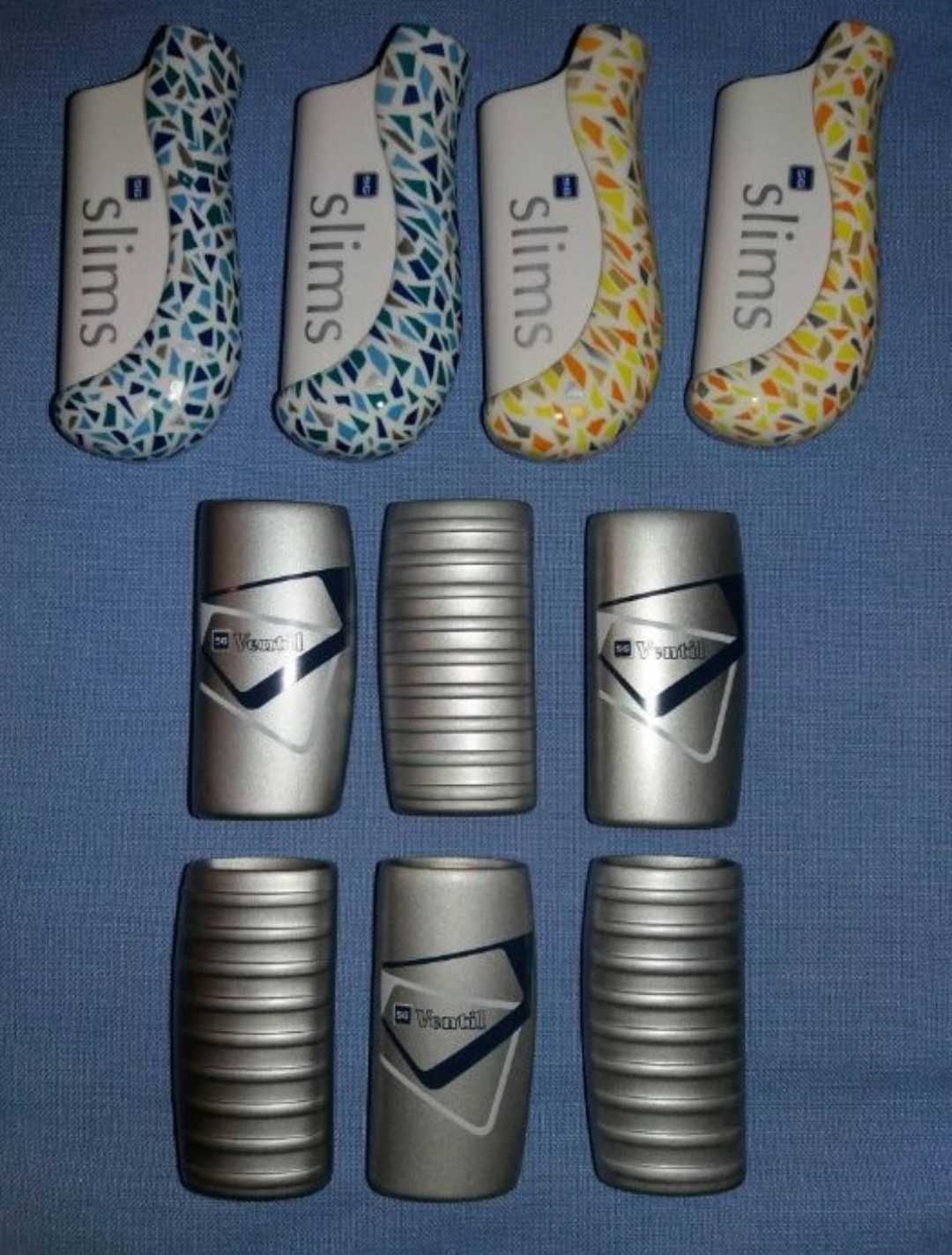 Conjunto de 26 isqueiros e 10 porta-isqueiros com publicidade