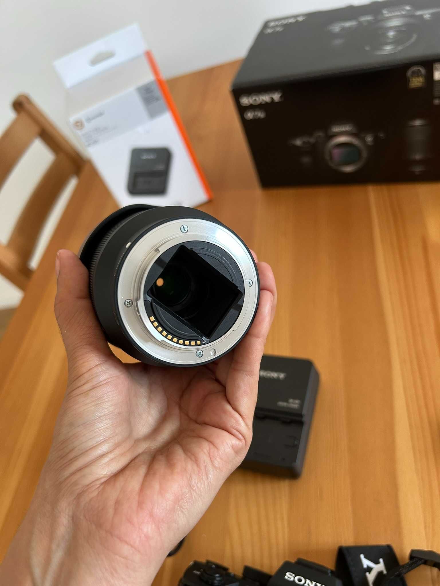 SONY a7 III + 28-70mm + carregador *NOVA* com GARANTIA Sony
