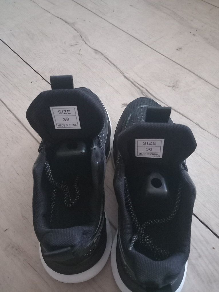 Buty meskie adidasy