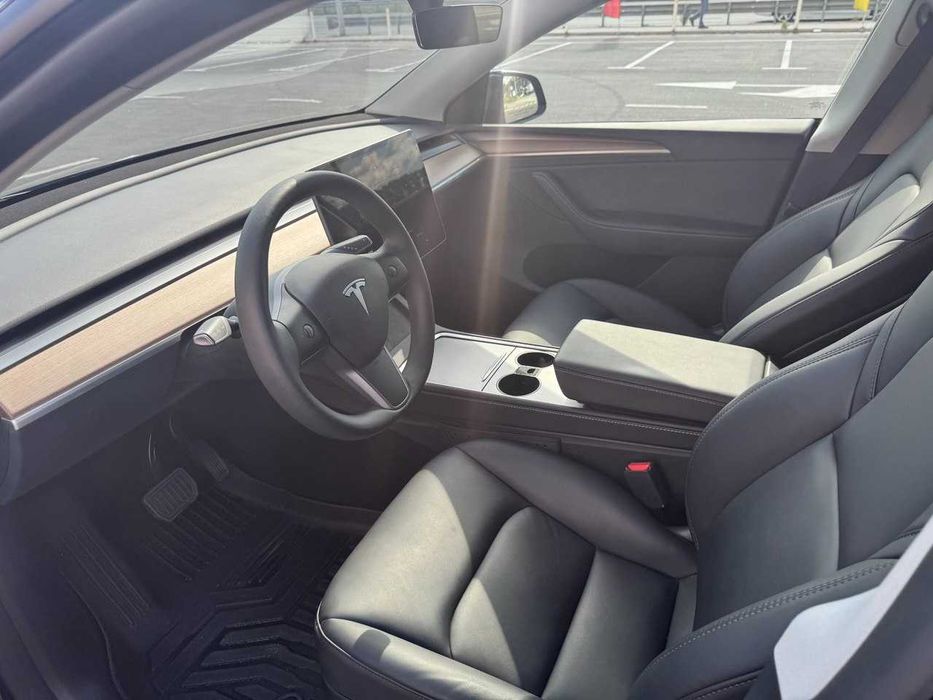 Майже нова сама дальнобійна Tesla Model Y! 2024р