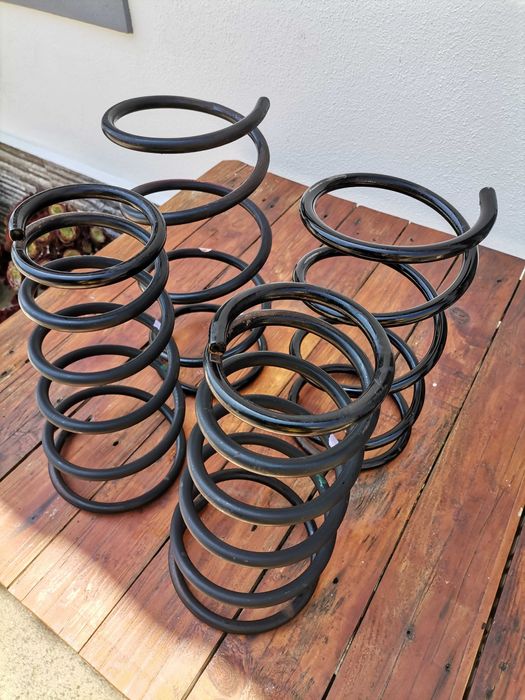 Molas de suspensão + Frisos portas dianteiras - Toyota Corolla VII