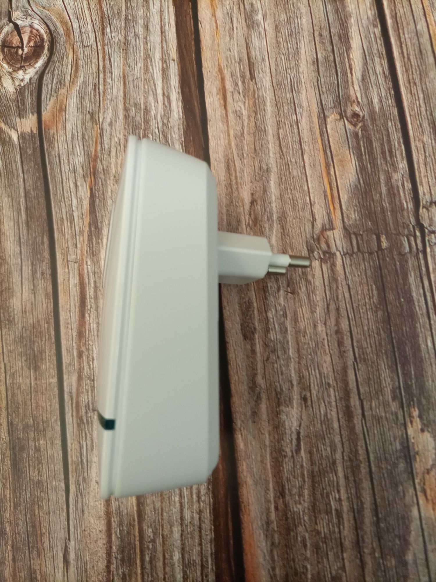 Oszczędzacz energii elektrycznej nowy