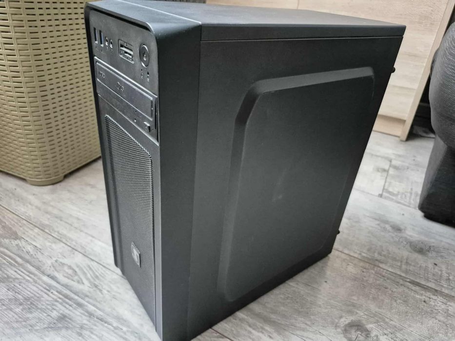 Komputer stacjonarny gamingowy