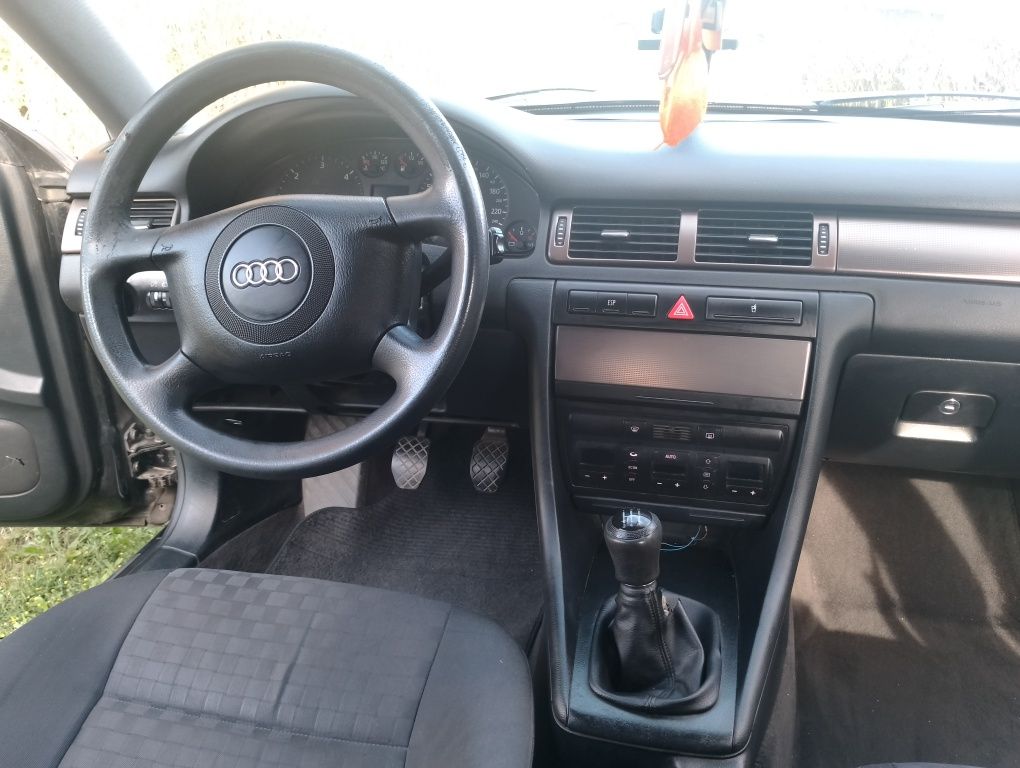 Audi A6 1.9 TDI  Avant