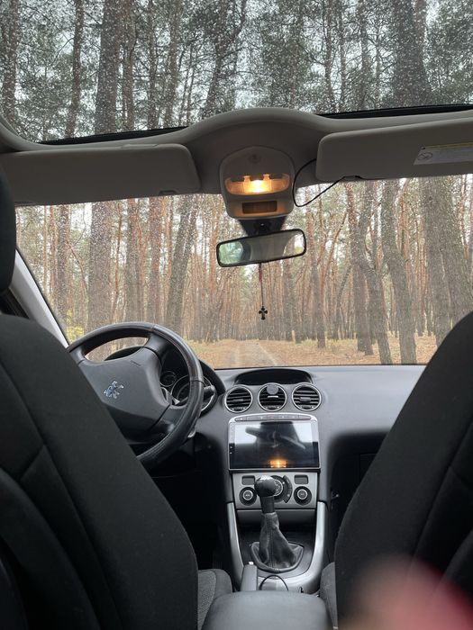 PEUGEOT 308SW  с панорамной крышей 4700$ торг