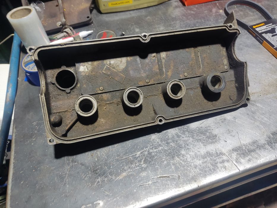 Pokrywa zaworów suzuki vitara 1.6 16v