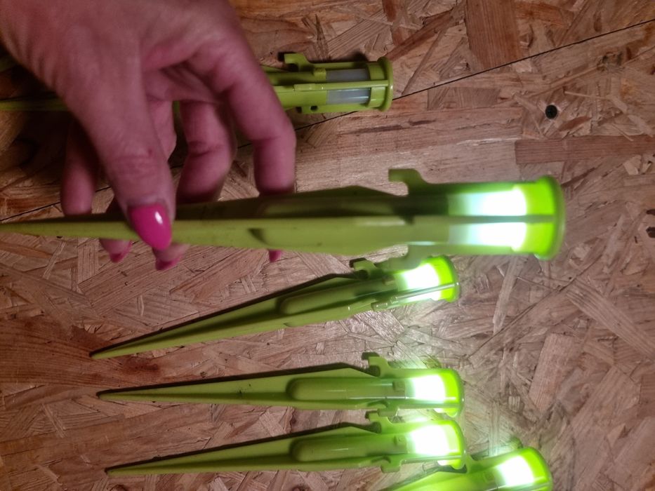 Śledzie szpilki led świecące