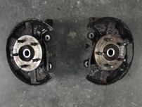 Кулак поворотний цапфа Daihatsu Terios 06-11р.