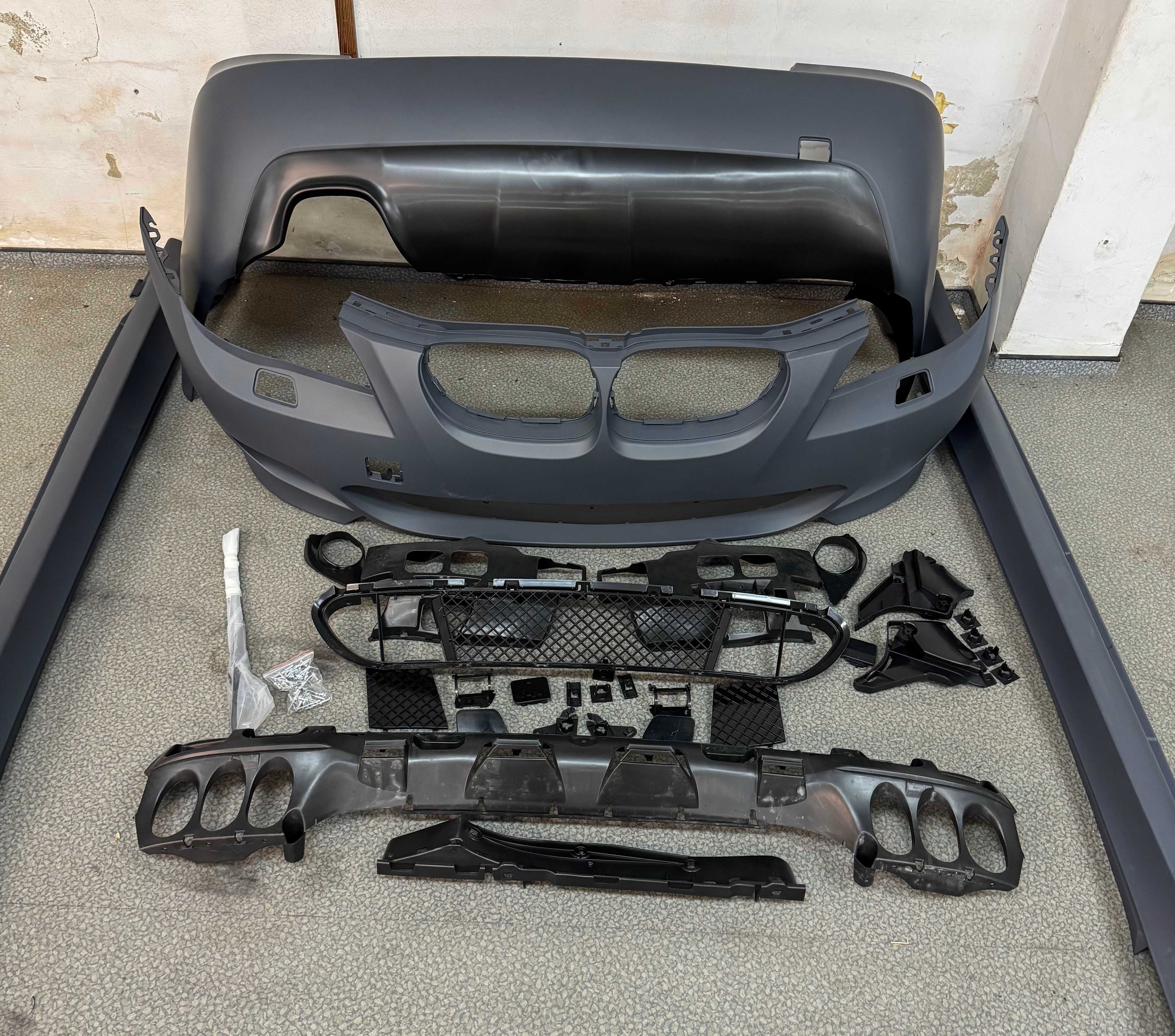 Body Kit Zderzak Przód Tył Progi M Pakiet BMW E60 03-10 SEDAN ZDERZAKI