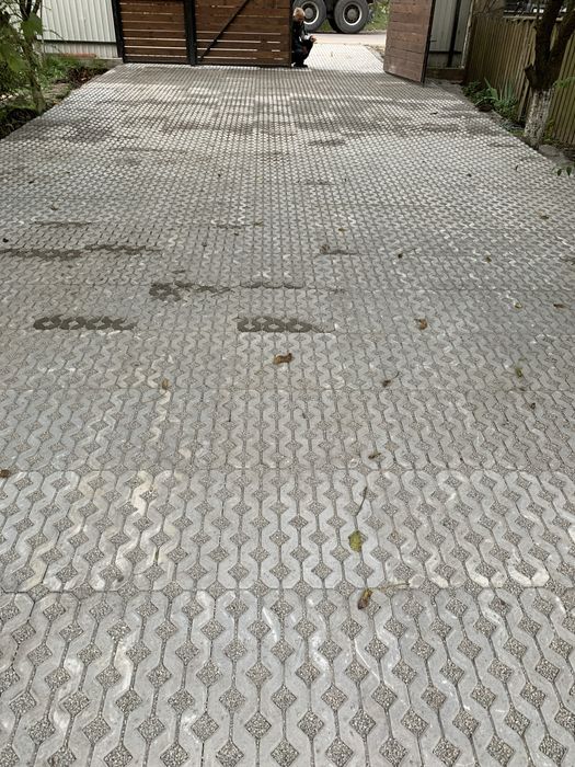 Послуги повязані з укладанням бруківки