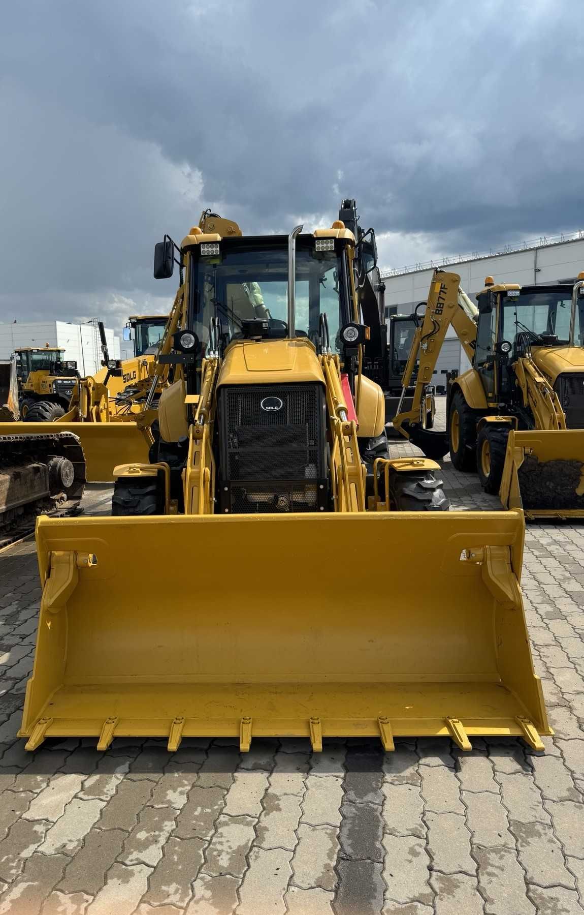 Екскаватор-навантажувач SDLG B877F JCB 3CX Экскаватор погрузчик