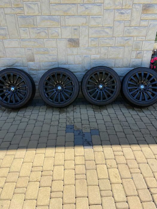 Zimowe opony 245/45 R19 z felgami Run Flat Hankook do BMW serii 7 F01