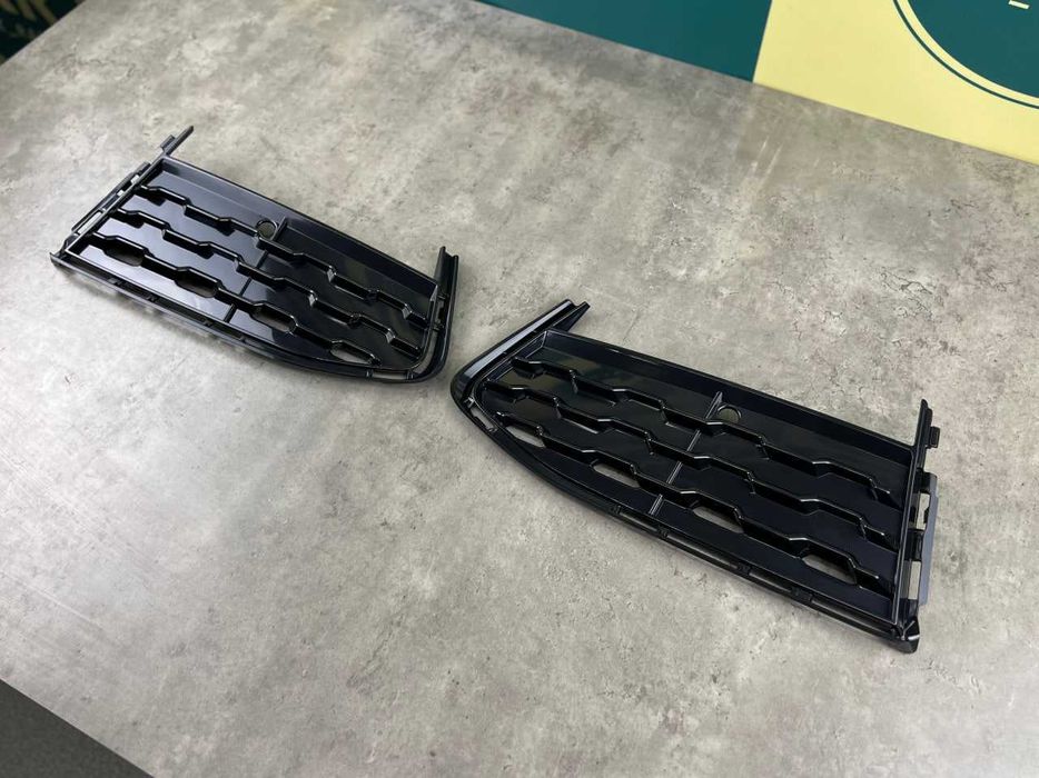 Решітка в бампер (закрита) - M Paket - BMW 7 ( G11 / G12 ) М - Пакет