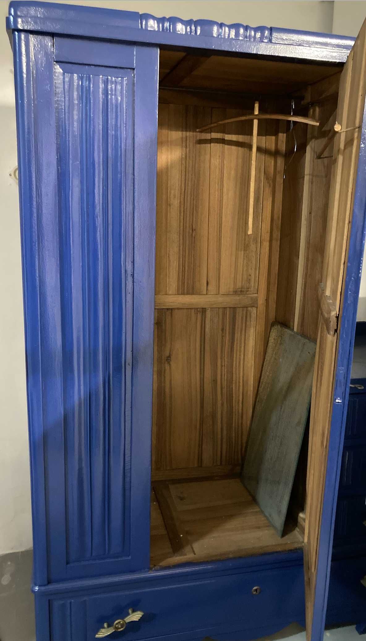 Roupeiro Madeira Vintage