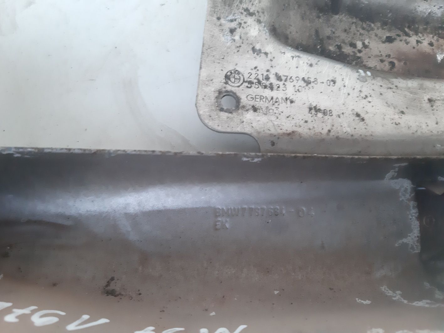 BMW E60 E61 3.0d m57 197km osłona obudowa kolektora wydechowego turbo