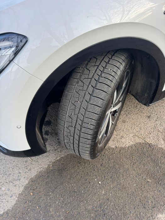 Продам практически новый VW ID 4