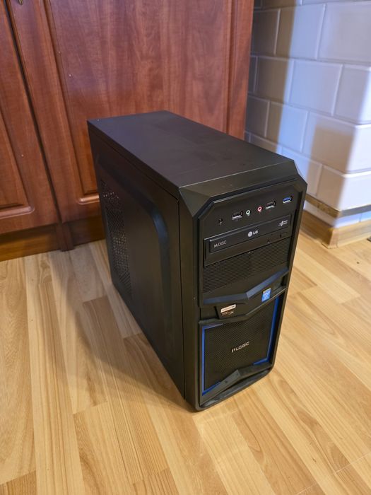 Komputer stacjonarny biurowy/ do grania i3 3.60GHz win10 ssd