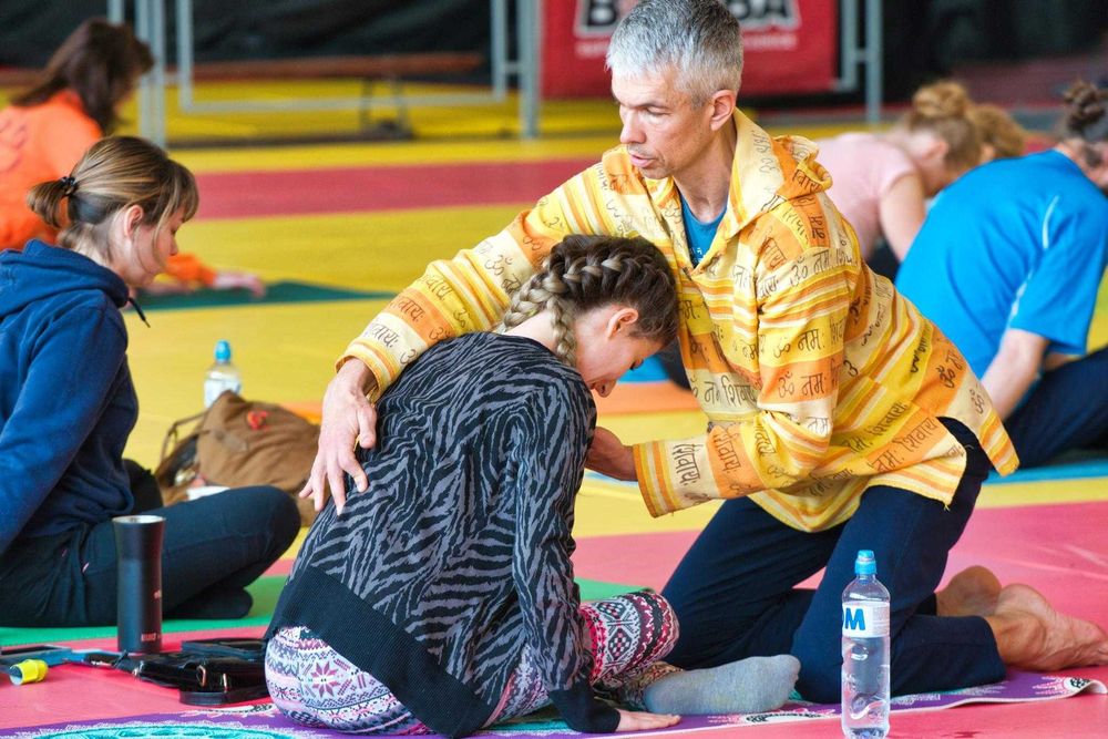 Грамотная и безопасная йога в Одессе. Международный сертификат препод.