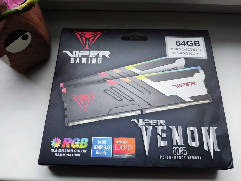 Pamięć RAM PATRIOT Viper Venom RGB 64GB (2x32GB) 6000 CL30
