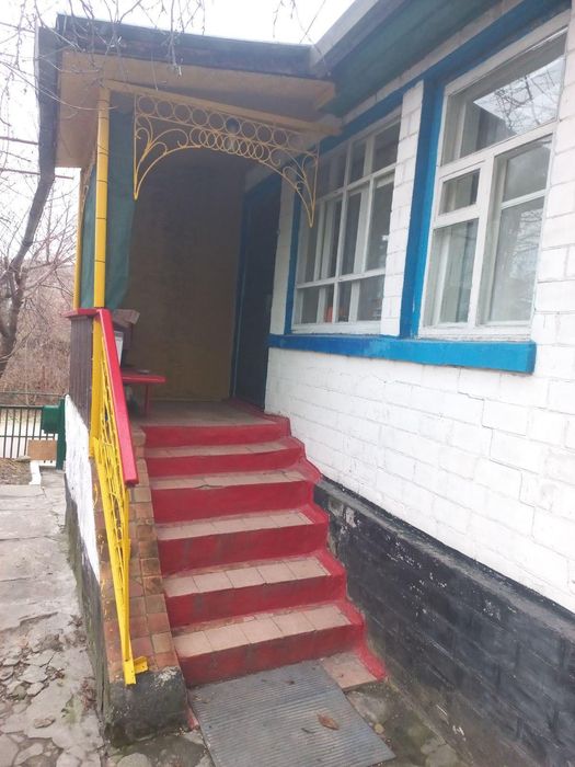 Продаж будинку в Каневі