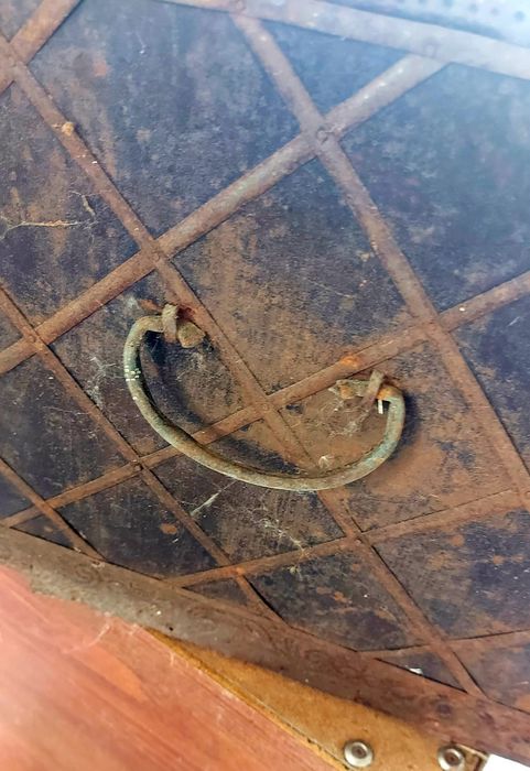 Сундук 78×38×33 см старинный с медной отделкой