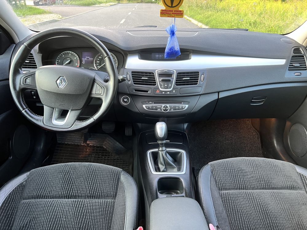 Renault Laguna III 2008r 2.0dci 173km