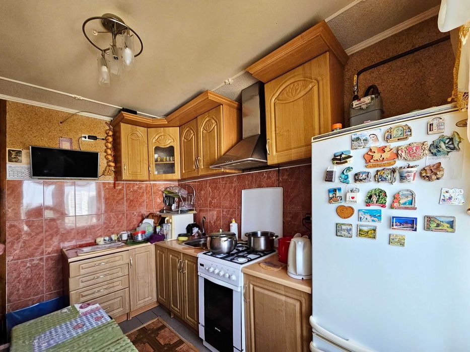 Продаж 4 кімнатної квартири, вулиця Медової Печери, цегла