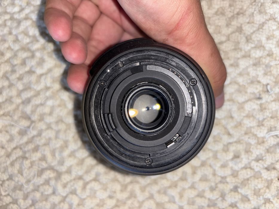 Objetiva Nikon AF-S Nikkor 28-300mm f/3.5-5.6G ED VR