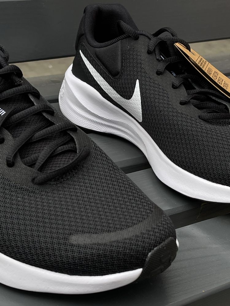 Кросівки Nike Revolution 7 | FB2207-001
