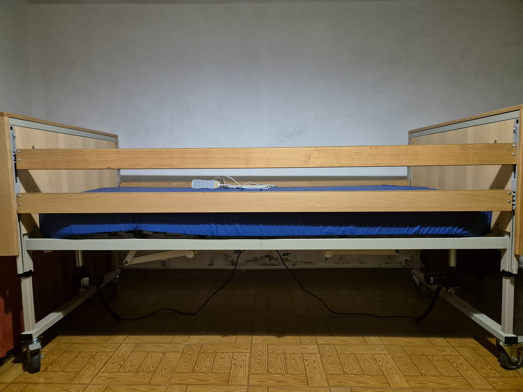 Cama articulada elevatoria