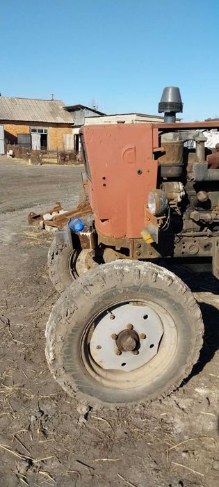 Трактор ЮМЗ-6ЛС.