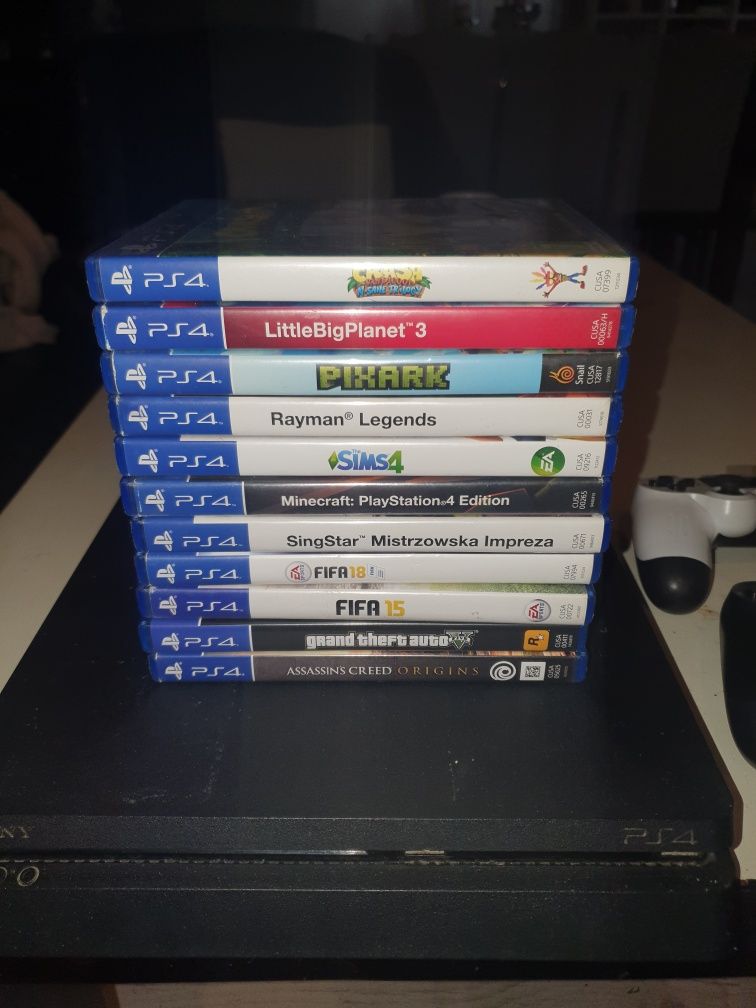 Ps4 2 pady 11gier stan bdb