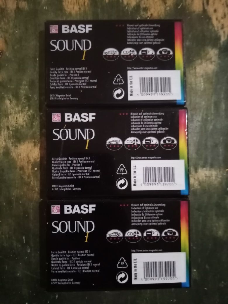 Kaseta audio magnetofonowa Basf EMTEC 90 folia 3 sztuki