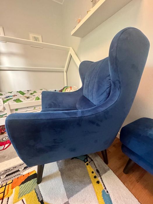 Fotel uszak granatowy agata meble + podnozek