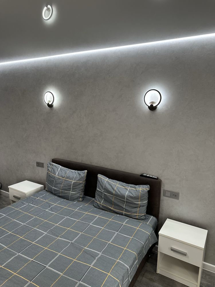 ApartCenter. VIP студия посуточно/почасово. Центр. Соцгород