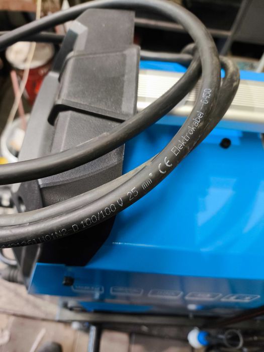 Półautomat spawalniczy ENERGOmatic 230 z podwójnym pulsem