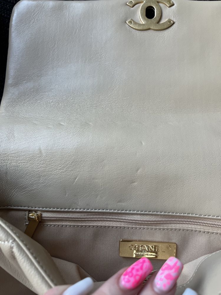 Сумка CHANEL 19 Flap Bag Dark Beige