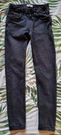 Czarne dżinsy Reserved 28