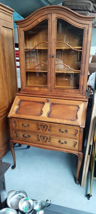 Drewniana komoda-sekretarzyk RATY