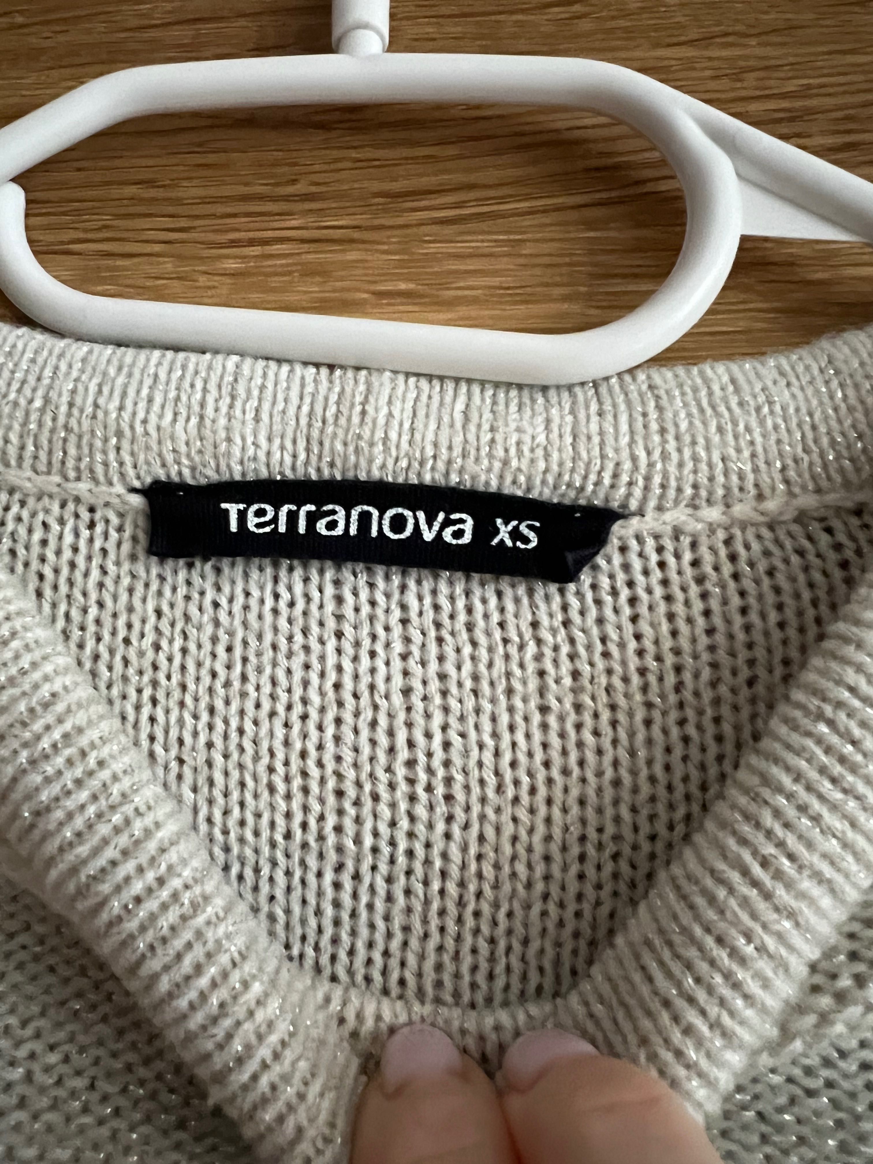 Sweter biały ze srebrną nicią Xs