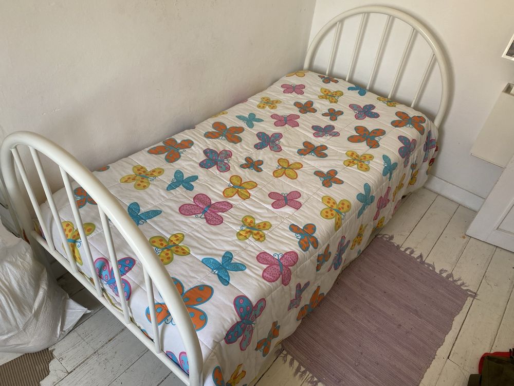Cama de solteiro com colchão – Grátis