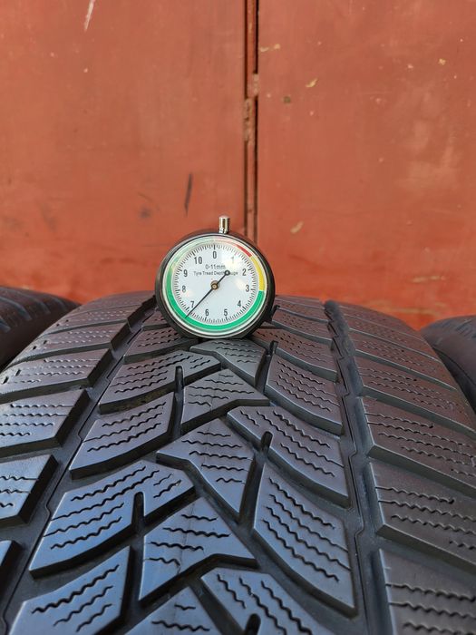 225/45/17 R17 Dunlop Winter Sport 5 4шт ціна за 1шт шини