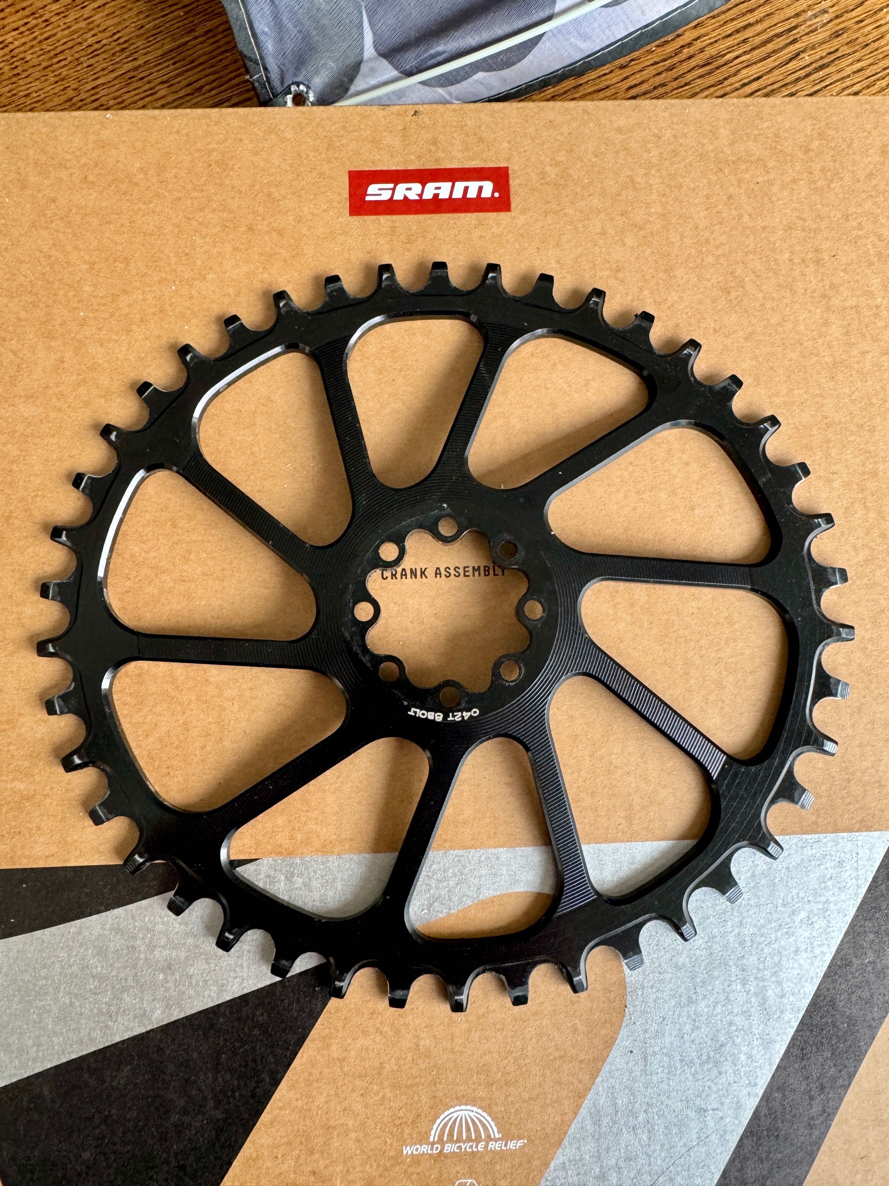 Zębatka Banless owalna 8 bolt AXS 42T